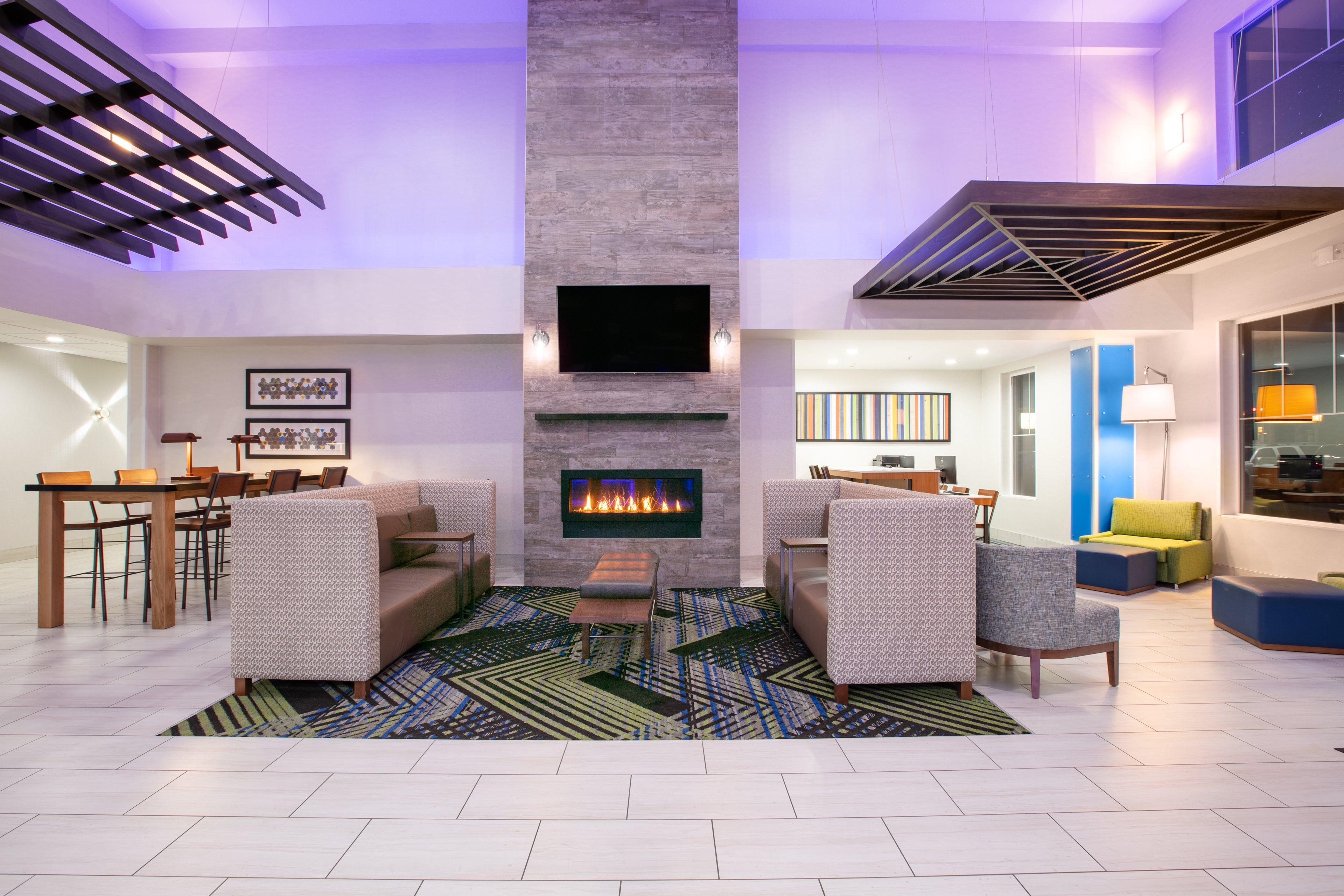 Holiday Inn Express Hotel & Suites Seaside Convention Center By Ihg Exterior foto